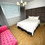 Chic & Stylish Apartment Geneva