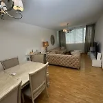 Chic & Stylish Apartment Geneva